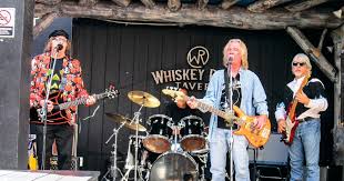 event images2flindy20eldred o27b7n